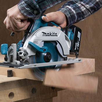 Handkreissäge Ø 165 mm 18V DHS680 + 2 Akkus 6,0Ah Makita