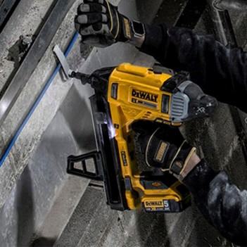 Cloueur à béton XR 18V DCN890P2 DeWalt