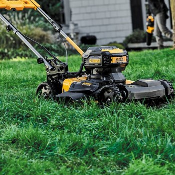 Tondeuse XR 2x18V Brushless autotractée DCMWSP564N DeWalt