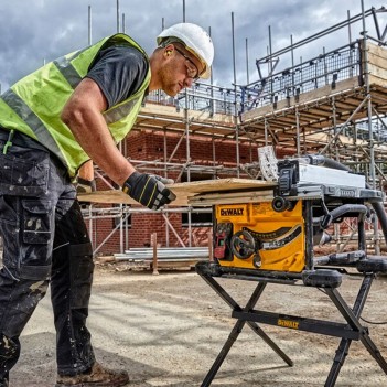 Kompakte Tischsäge Ø210mm DeWalt DWE7485