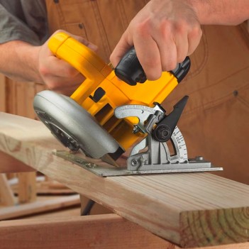 Handkreissäge Ø190mm 1600W 67mm DWE575K DeWalt