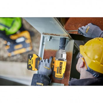 Akku-Schlagschrauber ½” XR 18V Brushless 1396 Nm + 2 Akkus 5,0Ah DCF900P2T DeWalt