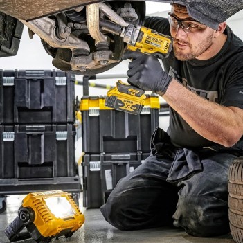 Projecteur de chantier compact XR DCL077 DeWalt