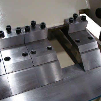 Manuelle Blechbiegemaschine 1250x2mm BB-4814 Baileigh