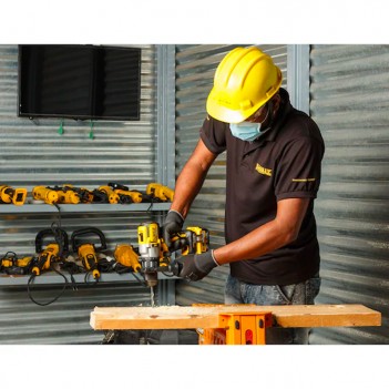 Schlagbohrmaschine XRP 18V DCD996NT DeWalt