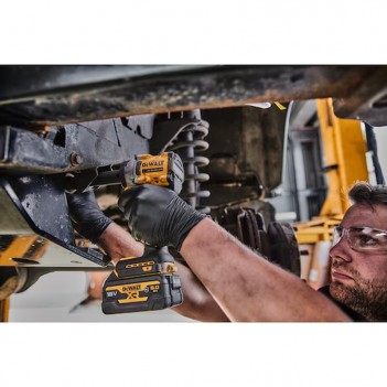 Kompakter Schlagschrauber 1/2" XR 18V DCF921NT DeWalt