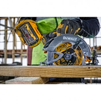 Akku-handkreissäge 190 mm 54V XR FLEXVOLT DCS578NT DeWalt