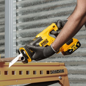 Scie sabre 18V + 2 accus 5Ah DCS367P2 DeWalt