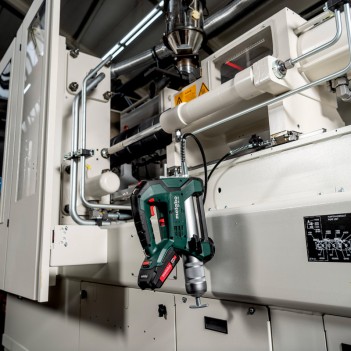 Pompe à graisse 18V FP 18 LTX + 2 Accus 2Ah Metabo