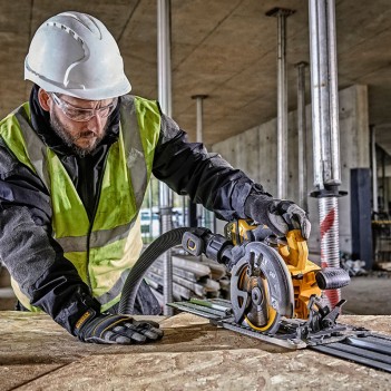 Akku-handkreissäge 190 mm 54V XR FLEXVOLT + 2 Akkus 9Ah DCS579X2-QW DeWalt