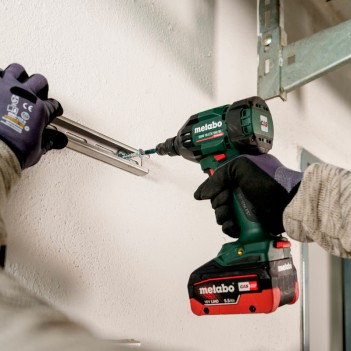 Visseuse à chocs sans fil SSW 18 LTX 550 BL + 2 Accus de 4Ah LiHD Metabo
