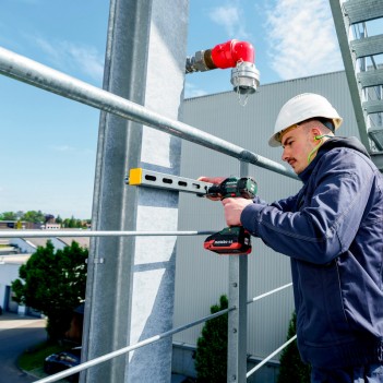 Akku-Schlagschrauber SSW 18 LTX 550 BL + 2 Akkus de 4Ah LiHD Metabo