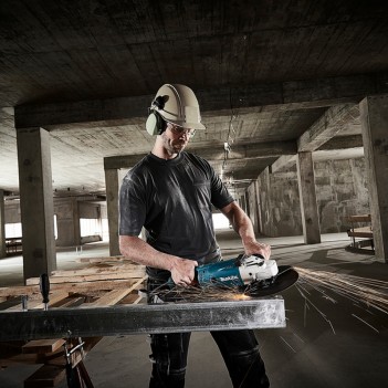 Winkelschleifer Ø 230 mm 2200 W + 2 Diamantscheiben GA9020RFK3 Makita
