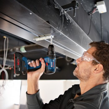 Perceuse à percussion GSB 18V-55 + 2 Accus et chargeur Bosch