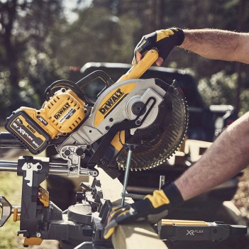 Scie à onglets XR FLEXVOLT 54V 250mm DCS727N-XJ DeWalt