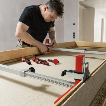 Jeu de positionneurs pour chambranles de portes TU Bessey