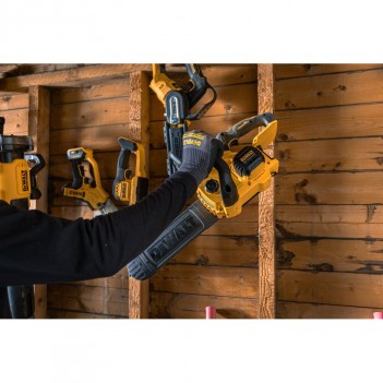 Tronçonneuse 30 cm 18V XR DCMCS565N-XJ DeWalt