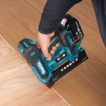 Agrafeuse LXT 18V 38mm DST630ZJ Makita