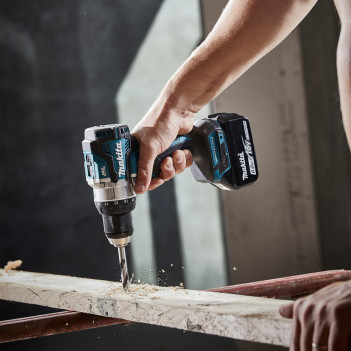 Perceuse-visseuse LXT 18V + 2 accus 5Ah et chargeur DDF489RTJ Makita