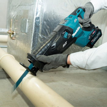 Akku-Säbelsäge XGT 40Vmax 32mm + 2 Akkus 4Ah und Ladegerät JR002GM201 Makita