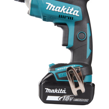Akku-Schrauber LXT 18V + 2 Akkus 5Ah und Ladegerät DFS452RTJ Makita
