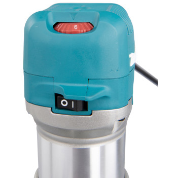 Elektrische Einhandfräse / Kantenfräse 710W 6/8mm RT0702CJ Makita