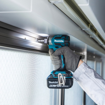 Visseuse à choc LXT 18V + 2 accus 5Ah et chargeur DTD173RTJ Makita