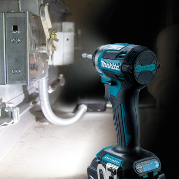 Akku-Schlagschrauber LXT 18V + 2 Akkus 5Ah und Ladegerät DTD173RTJ Makita