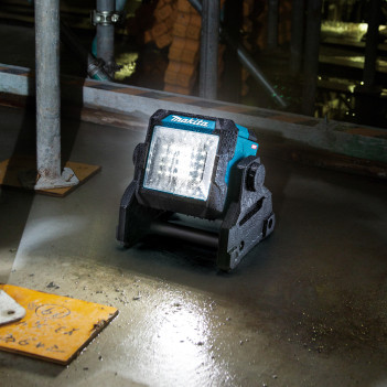 Lampe de chantier LXT / XGT 18V 40Vmax ML003G Makita
