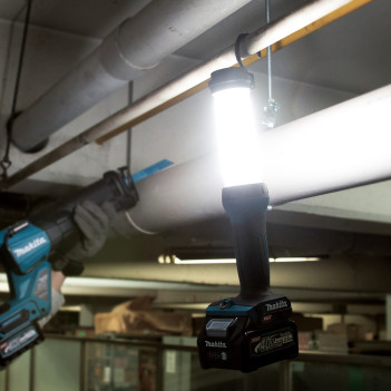 LED Akku-Lampe XGT 40Vmax ML002G Makita