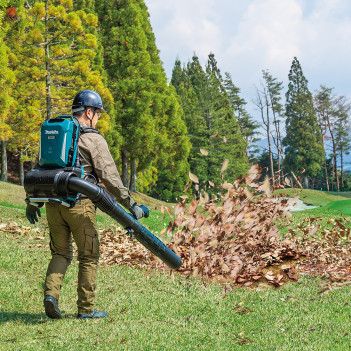 Akku-Rucksackgebläse 36V mit Verbindungsstecker 76m UB002CZ Makita