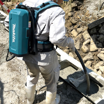 Vibrateur à béton 36V avec connecteur 43mm VR001CZ Makita