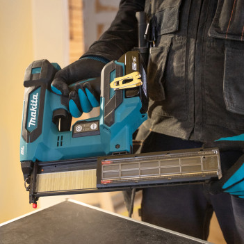 Cloueuse LXT 18V 50mm DBN501ZJ Makita