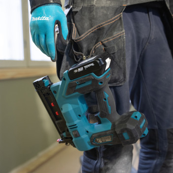 Cloueuse LXT 18V 50mm DBN501ZJ Makita