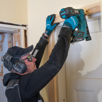 Cloueuse LXT 18V 50mm DBN501ZJ Makita