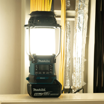 Radio avec lanterne LXT 14,4V 18V DMR056 Makita