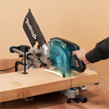 Scie à onglets 1200W 216/30mm LS0816F Makita