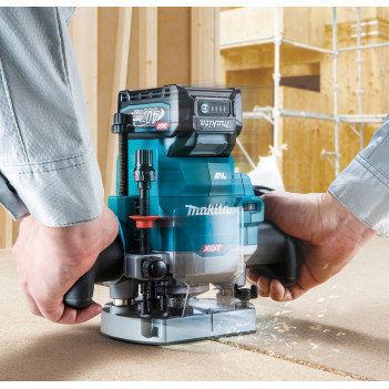 Akku-Eintauch-Oberfräse XGT 40Vmax 12mm RP001GZ Makita