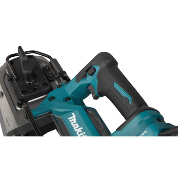 Tragbare- Akku-Bandsäge XGT 40Vmax 66mm PB003GZ Makita