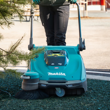 Balayeuse aspirante à accu XGT 40Vmax VS001GZ Makita