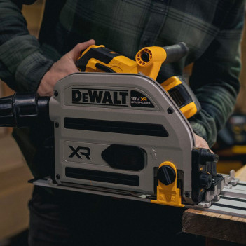Akku-Tauchkreissäge XR 18V Brushless DCS525NT-XJ DeWalt